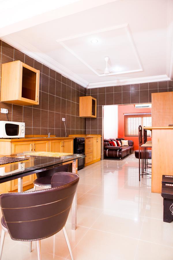 Maxwell Court Apartments 阿克拉 外观 照片